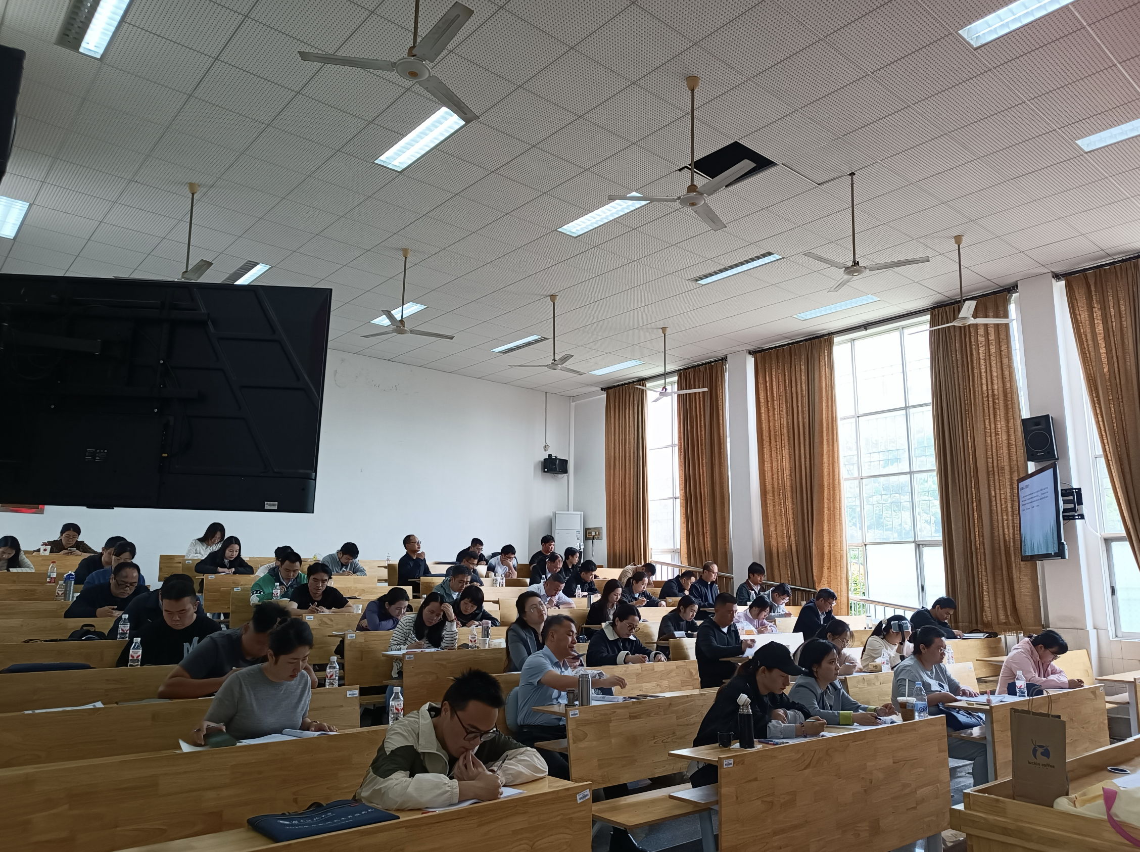 截屏2026-05-10 00.35.22.png